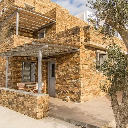 Villa Tinos Pigeon House *