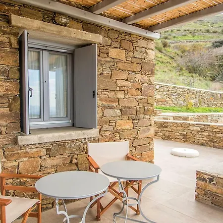 Tinos Pigeon House * Arnados