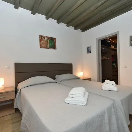 Tinos Pigeon House Villa