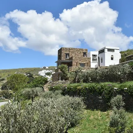 Tinos Pigeon House Arnados