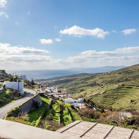 Tinos Pigeon House * Arnados